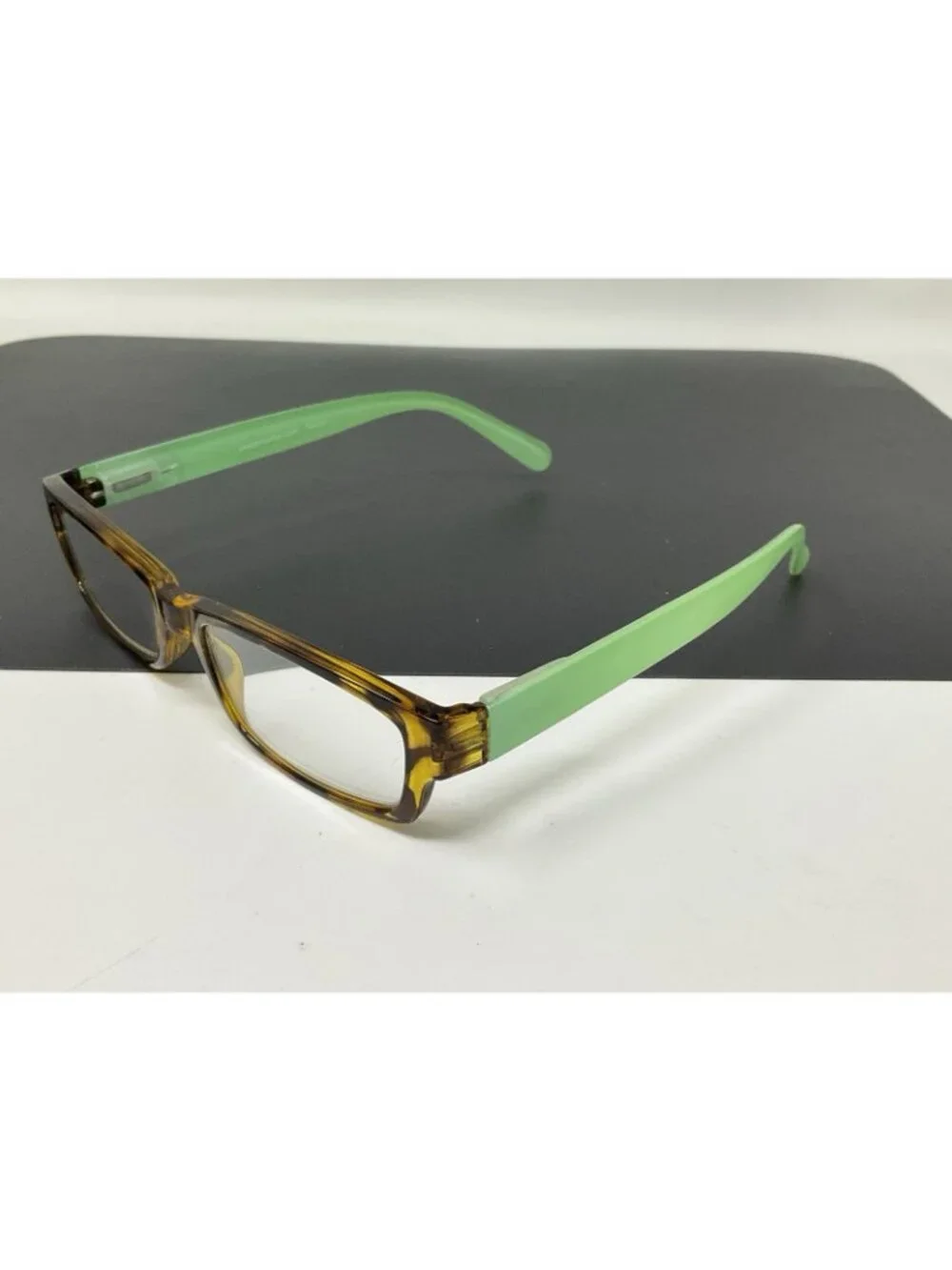 Peepers +1.50 Tortoise shell With Green Temples Reading Glasses 640